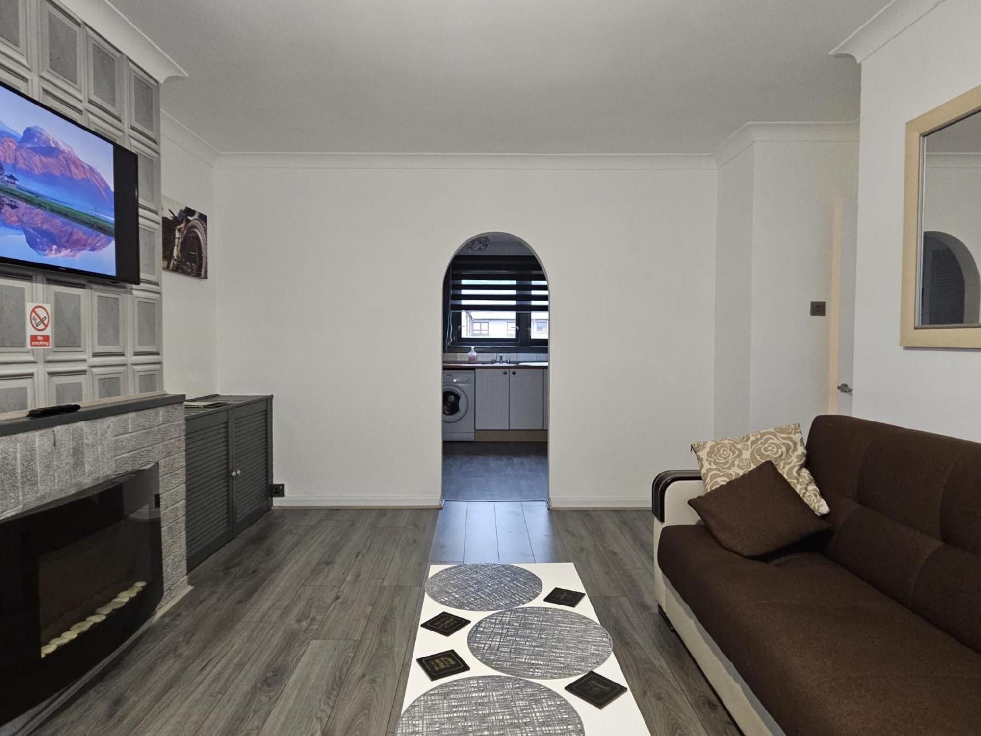 Regina Apartment In Fort William Exterior photo